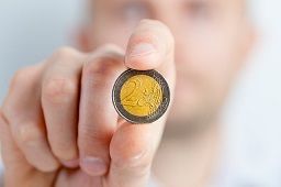 mejore la financiación 